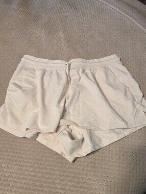 all in motion Light Cream Athletic Skort Shorts